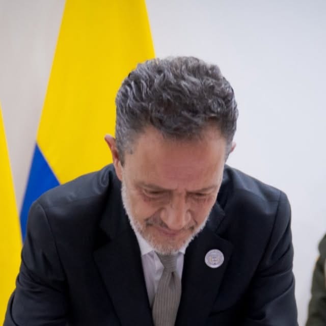 Perfil de Omar Bula Escobar: Trayectoria diplomática y trayectoria del Canciller de Colombia