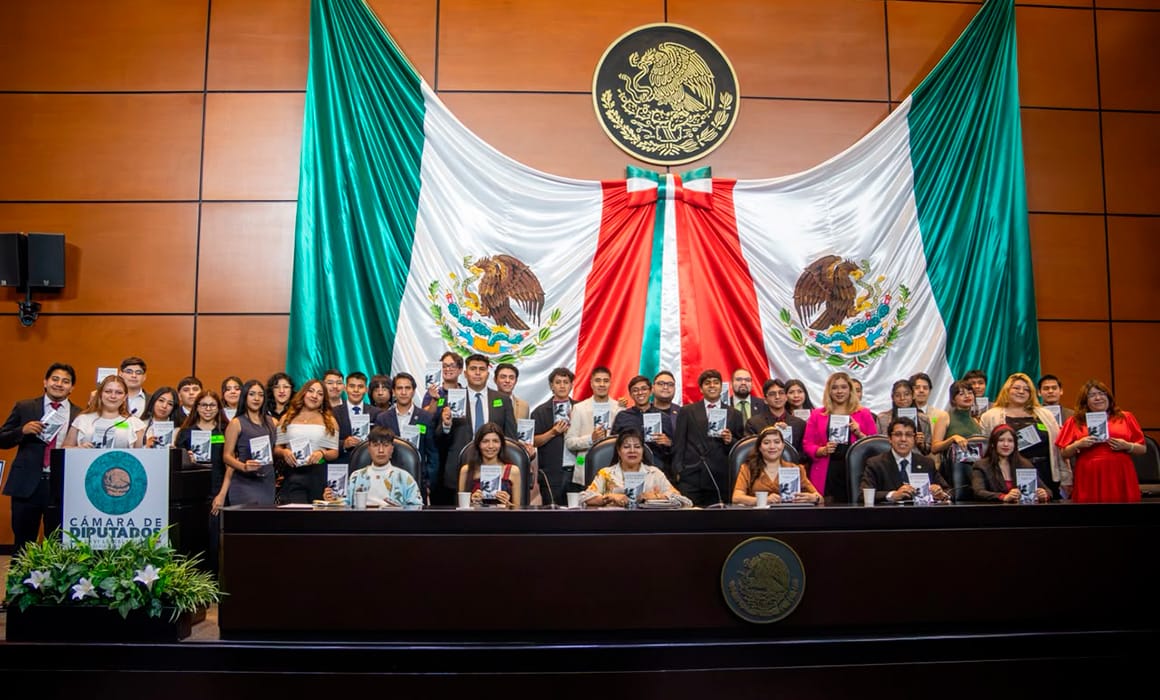 Marisela Zúñiga convoca a juventudes a debatir de forma presencial y participar en la política nacional