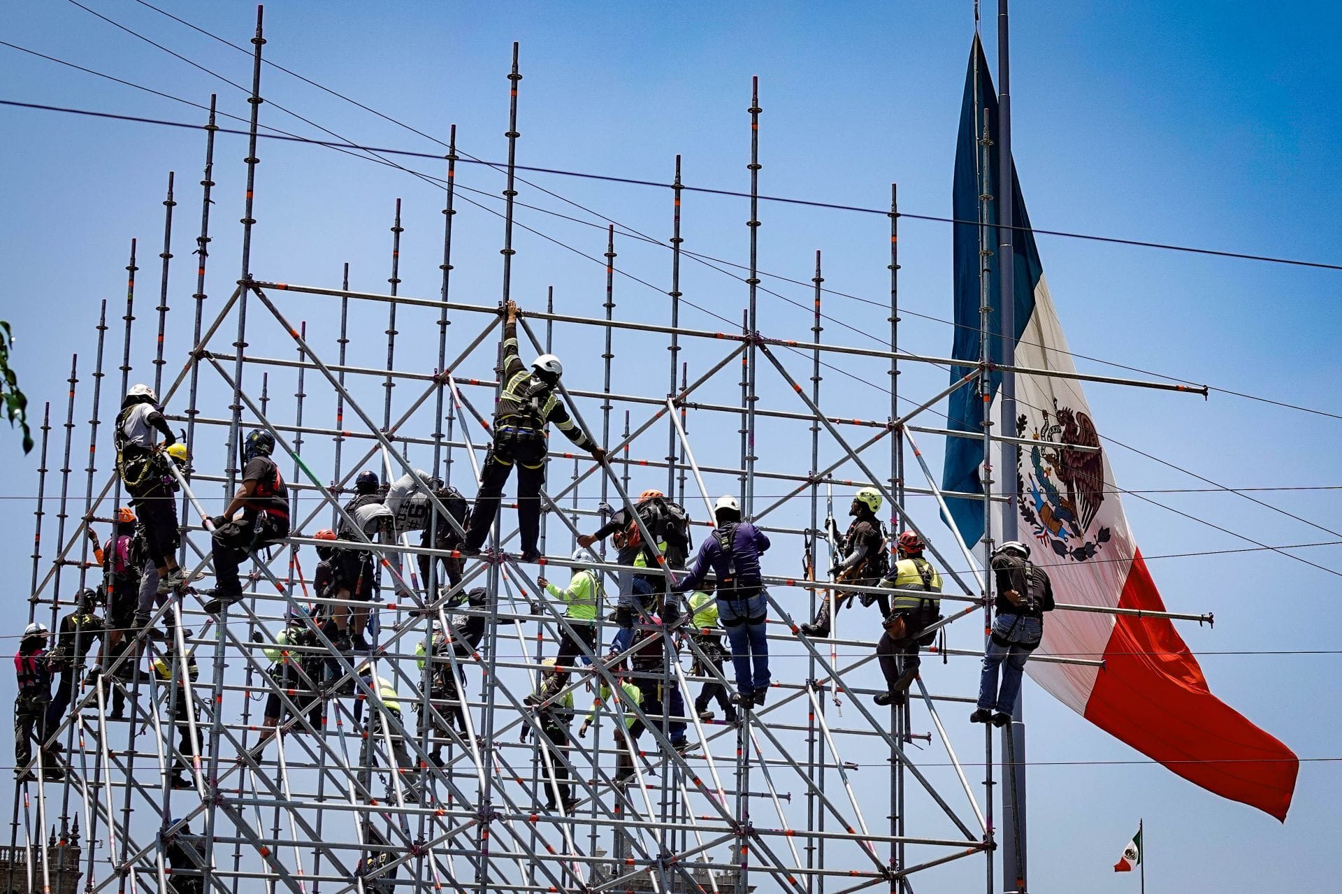 Analistas elevan a 1.2% la proyección de crecimiento del PIB mexicano para 2026