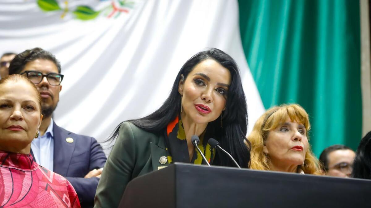 Morena propone reformar la Constitución para dar facultades al Congreso de legislar sobre Inteligencia Artificial