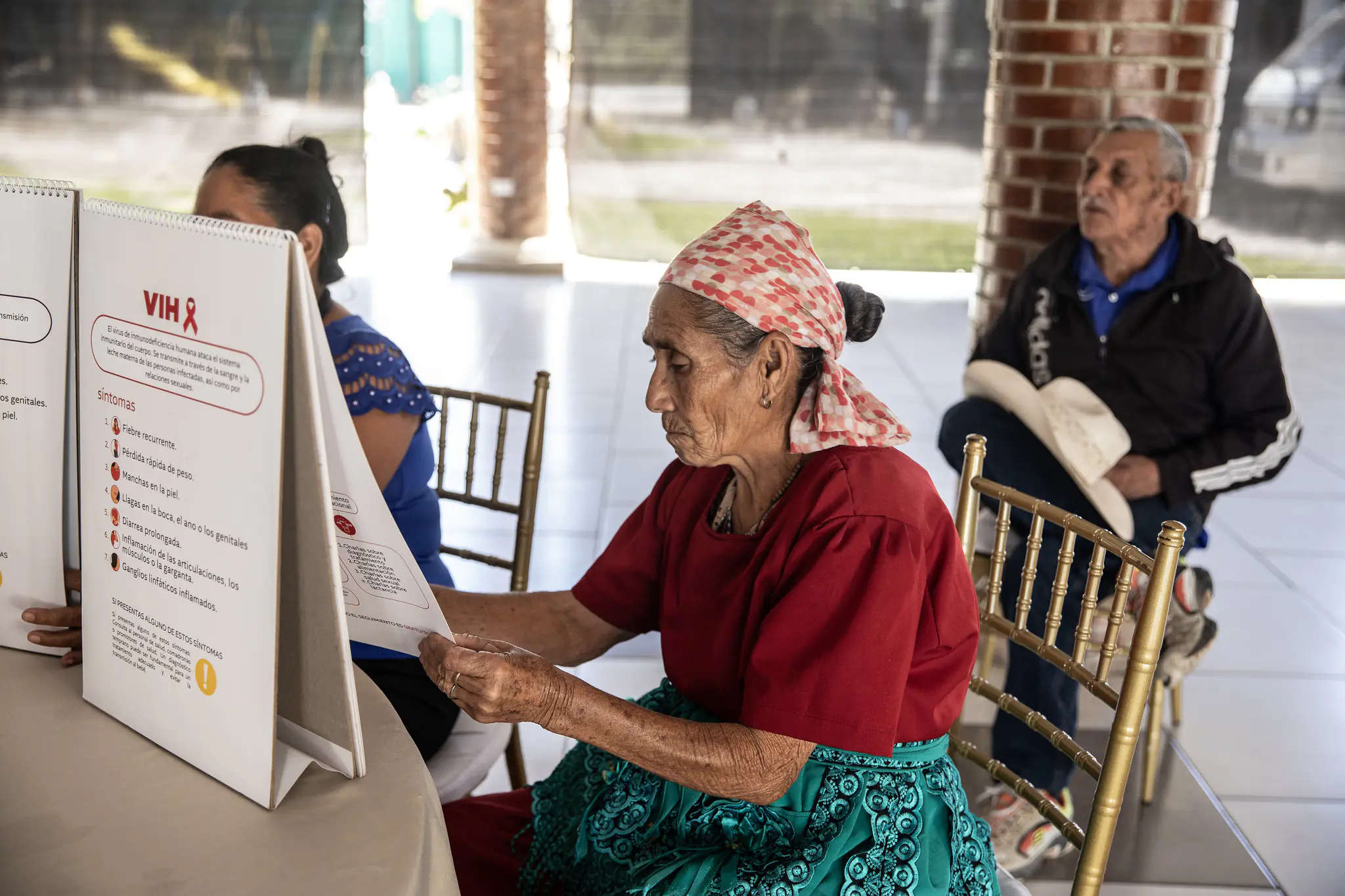 Parteras indígenas: guardianas de la vida, la cultura y los derechos en Iberoamérica