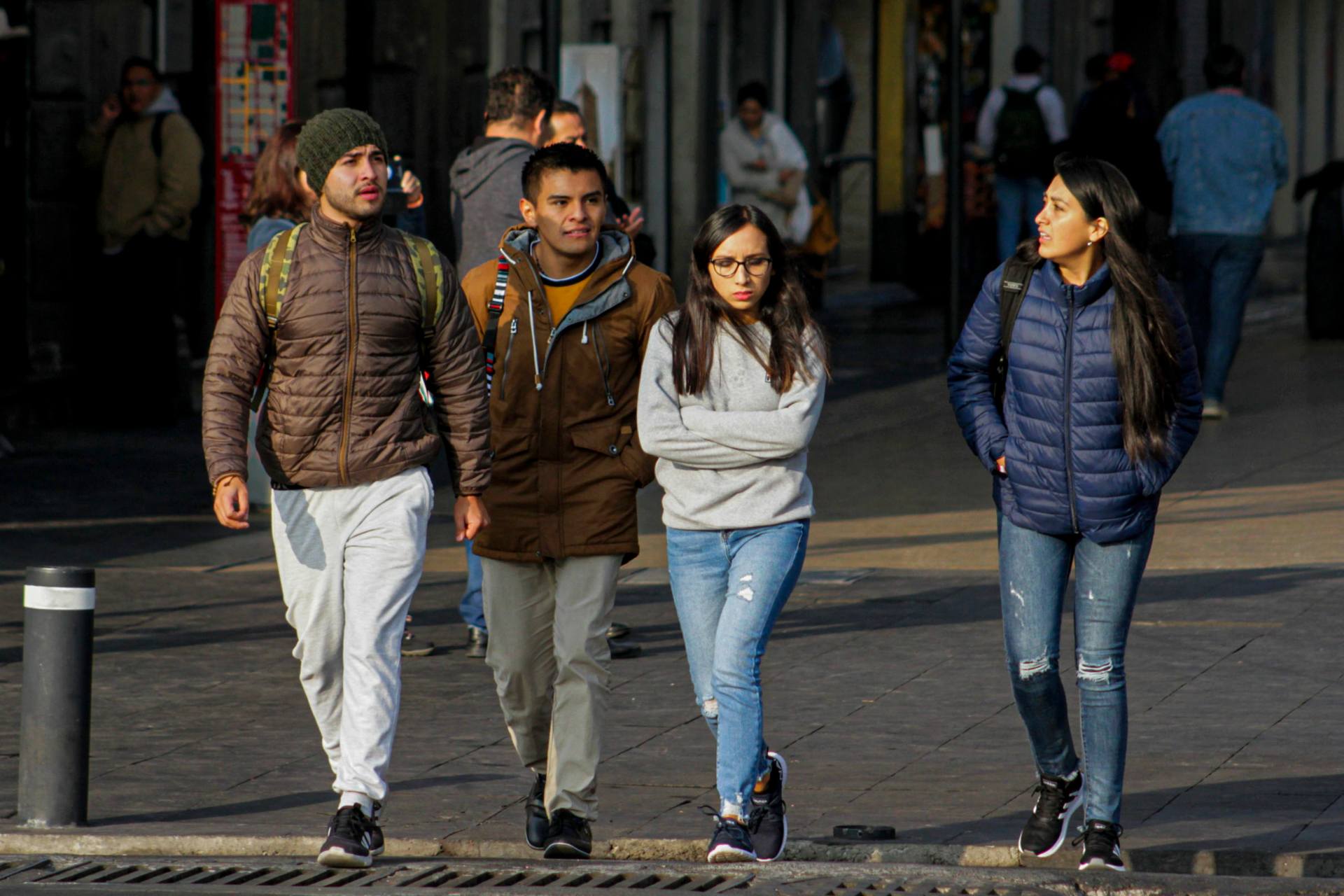 Frente frío provoca cierre de puertos, evacuaciones y suspensión de clases en Veracruz