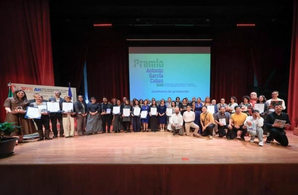 Reconocen la riqueza del bordado maya de Yucatán con mención honorífica en premio nacional del INAH