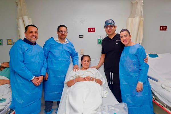 Sinaloa realiza jornada gratuita de reconstrucción mamaria para sobrevivientes de cáncer de mama
