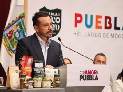 Gobierno de Puebla refrenda compromiso con la transparencia y propone comparecer semanalmente ante el Congreso