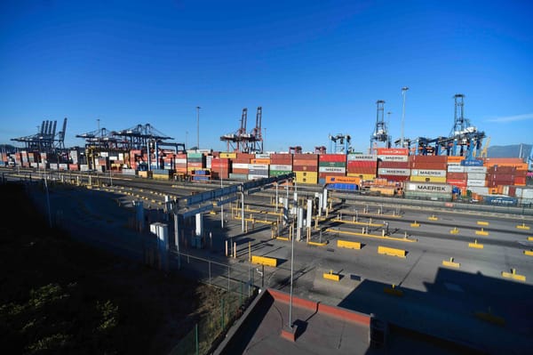 México marca récord histórico en exportaciones a EE. UU. al sumar 298.2 mil mdd a mitad de año
