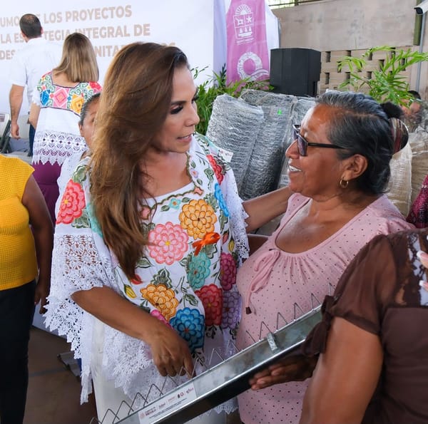 Mara y Verónica Lezama impulsan la economía familiar con entregas para 47 proyectos productivos en Quintana Roo