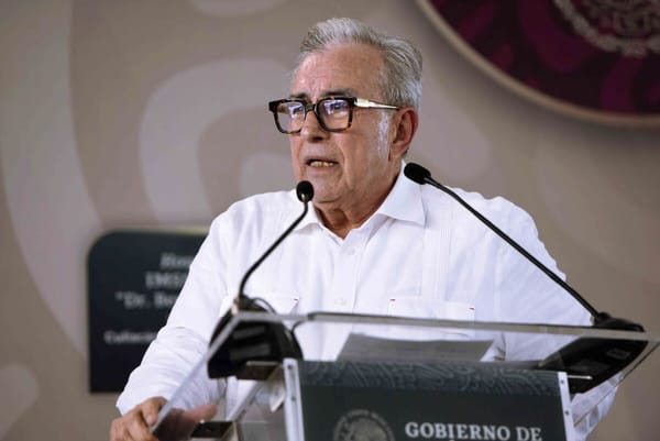 Efímero retorno: Rubén Rocha Moya solicita nueva licencia en Sinaloa tras solo 24 horas de haber reasumido la gubernatura