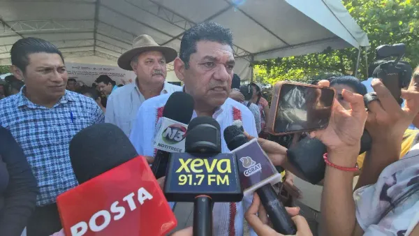 Javier May reafirma inversión en desarrollo social e infraestructura tras respaldo en encuesta