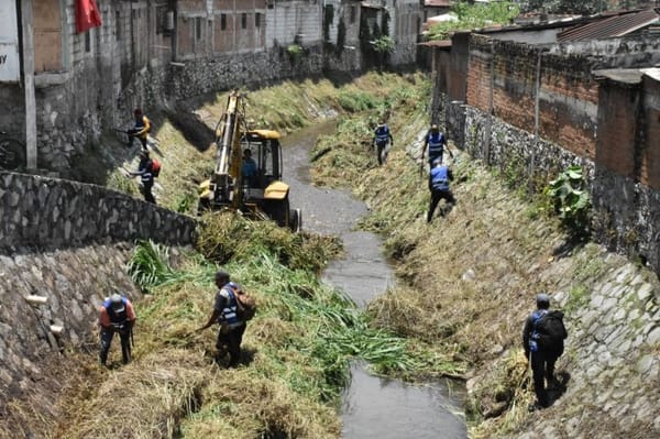 Detectan contaminación en el arroyo Carbonera de Río Blanco; proyectan desazolve millonario