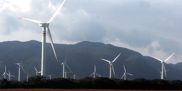 Claudia Sheinbaum confirma 55 nuevos parques privados de energía renovable en México