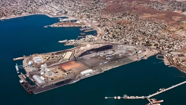 Gobierno cede 36 hectáreas en el Mar de Cortés para mega terminal de gas estadounidense entre controversia ambiental