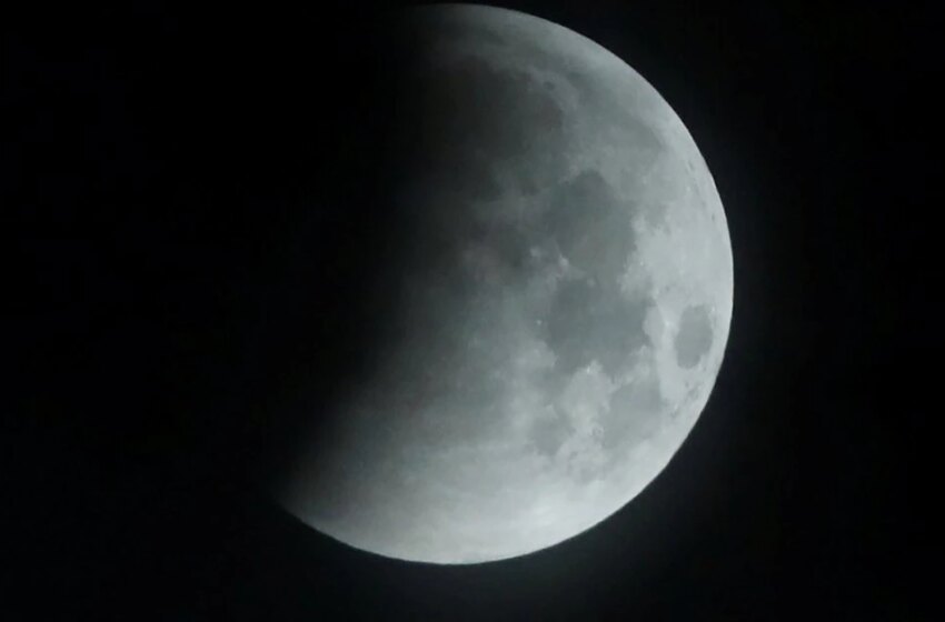  Un eclipse de Luna y tres lluvias de estrellas: los eventos astronómicos que podrán verse en noviembre desde México