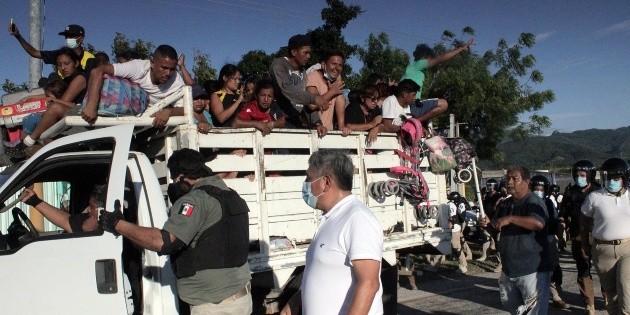  Caravana de migrantes sigue su camino hacia Tuxtla Gutiérrez y evitan Oaxaca