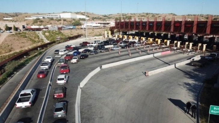  Así amaneció el cruce fronterizo en Nogales – Expreso