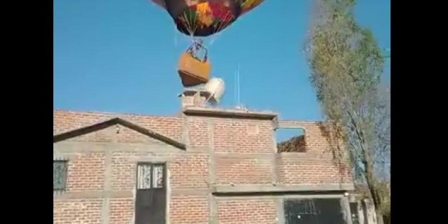  Globo aerostático choca contra una casa en Guanajuato