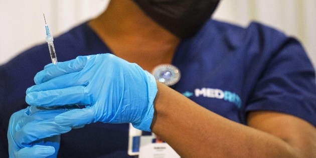  Gobierno de AMLO impugna orden de incluir a menores en vacunación anticovid