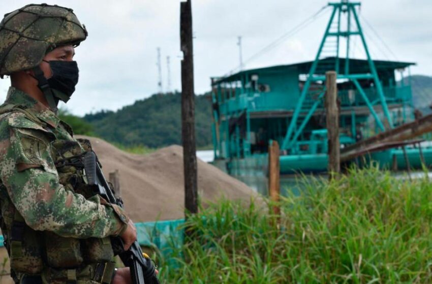  Ejército incauta maquinaria de minería ilegal del Clan del Golfo – El Colombiano