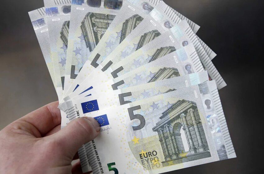  El euro cumple veinte años en circulación consolidado y mirando al futuro