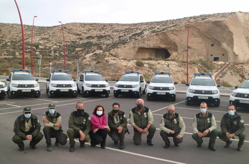  La Junta entrega 20 nuevos vehículos para los agentes de Medio Ambiente en Almería