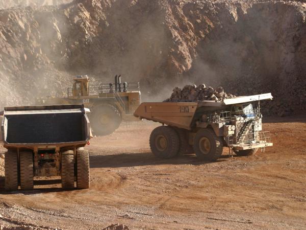 Nación entregó los primeros 13 títulos mineros del año | Gobierno | Economía | Portafolio