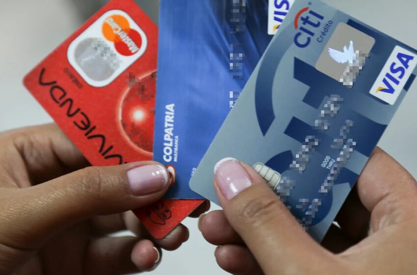  Tarjetas de crédito, débito o efectivo: cuál es la mejor forma de llevar el dinero al viajar al exterior