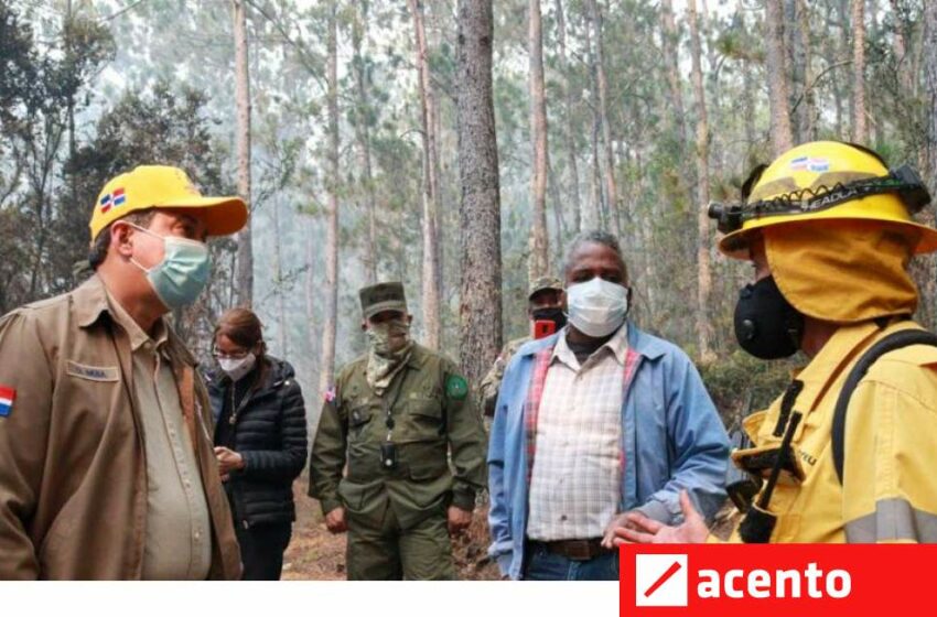  Medio Ambiente informa controla tres fuegos en Sierra de Bahoruco | Acento