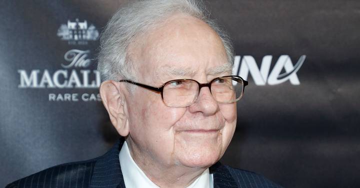  Buffett lamenta la falta de buenas inversiones pero Berkshire registra beneficios récord