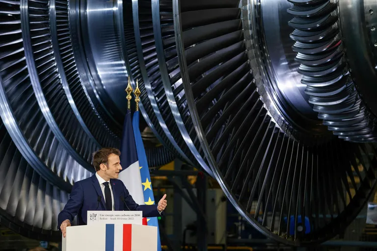  Francia consolida un plan para declarar su independencia de las energías de fuentes fósiles