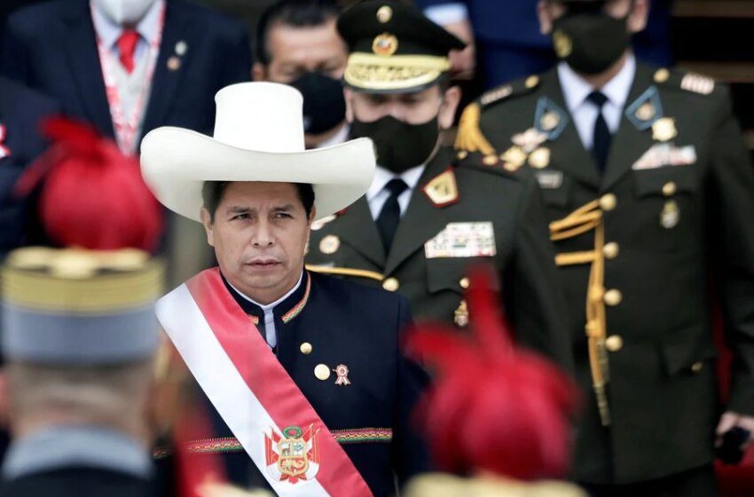  Crece presión en Perú para que el Presidente Castillo renuncie
