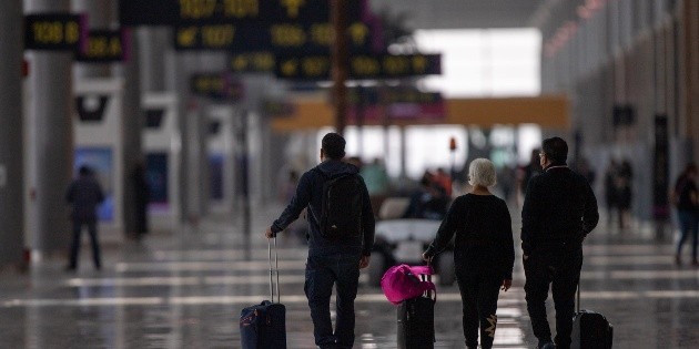  AIFA: Usuarios del nuevo aeropuerto critican las instalaciones vacías
