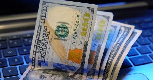  Dólar blue hoy miércoles 20 de abril: a cuánto cotiza