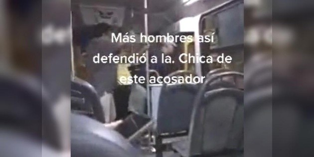  Chófer defiende a joven que estaba siendo acosada por un hombre