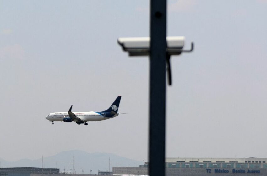  Avión de Aeroméxico aborta aterrizaje por saturación en pista del AICM
