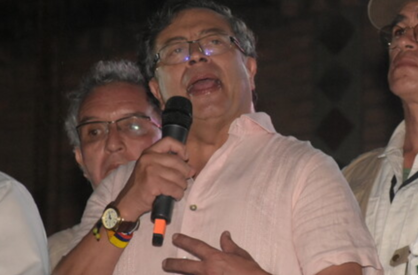  Petro llama a reunión a Fajardo y Hernández y denuncia supuesto golpe a elecciones