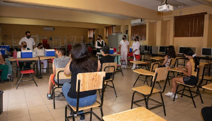  Vacunarán contra el Covid-19 en planteles de educación básica de Sonora – Expreso