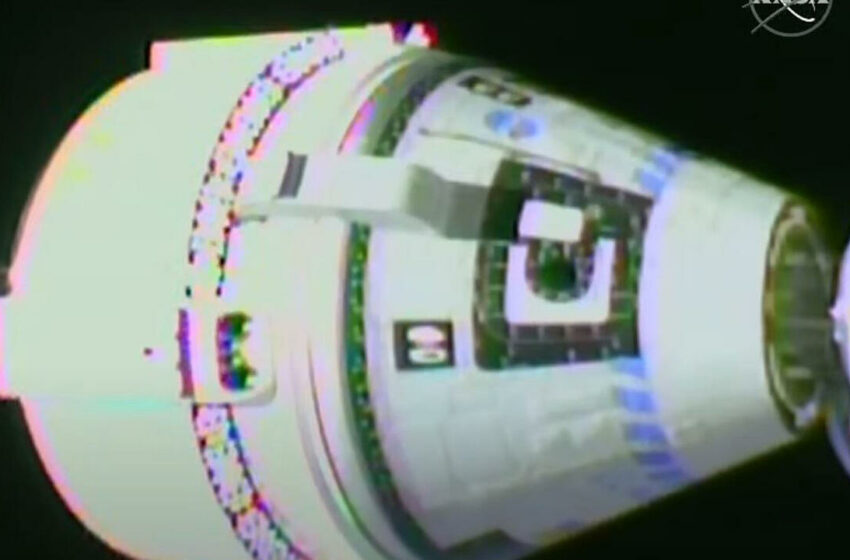  La cápsula Starliner de Boeing se acopló a la ISS