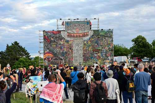  La Documenta Kassel pretende ser una fiesta del arte mundial
