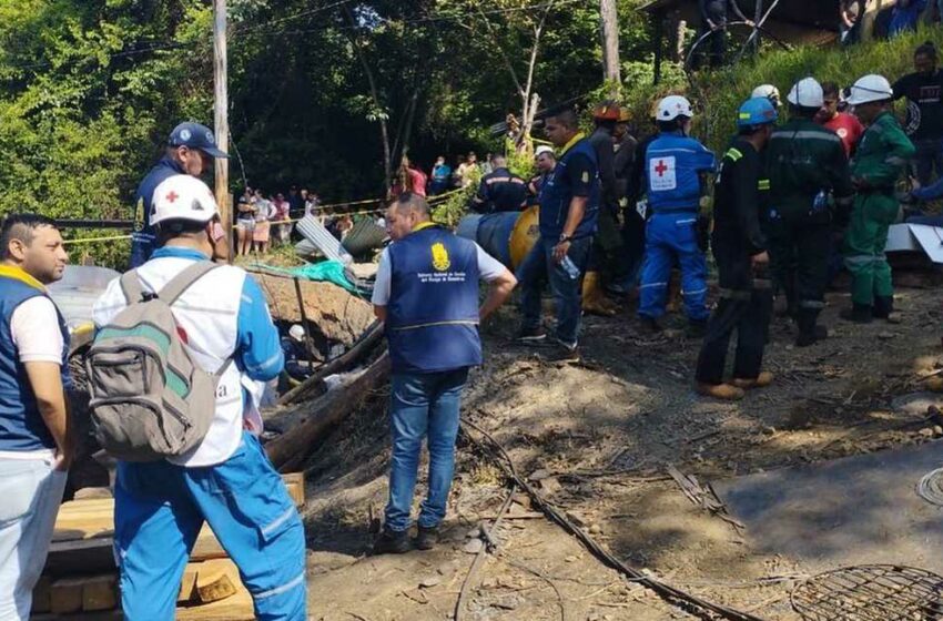  Cinco mineros siguen atrapados por la explosión en una mina en Norte de Santander
