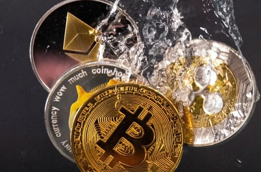  Después de un “sábado negro”, se profundiza el derrumbe de bitcoin y las criptomonedas