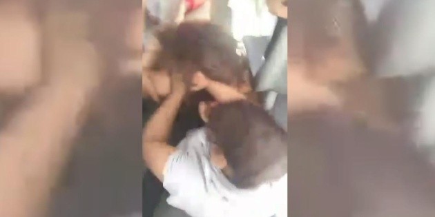  Graban pelea entre mujeres en camión de la CDMX (VIDEO)