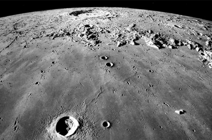  La luna de Marte podría ser crucial para la minería de asteroides
