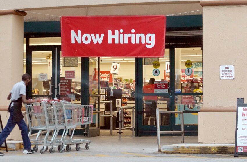  La economía de Estados Unidos sumó 372.000 empleos en junio, superando las expectativas