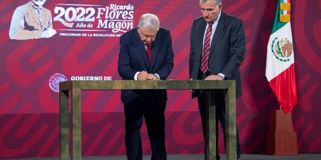  López Obrador revela que se ha reunido con el arzobispo de Monterrey