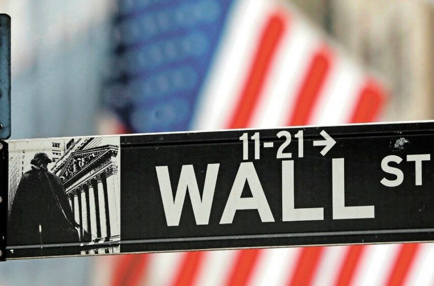  Wall Street opera en verde; S&P 500 y Nasdaq perfilan cuarto avance