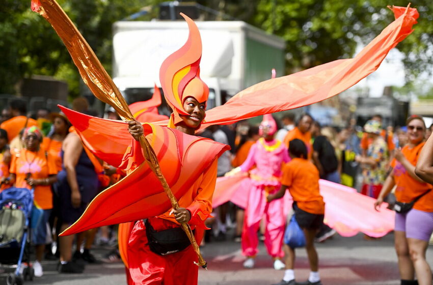  El carnaval de Notting Hill vuelve a Londres tras el parón de la pandemia