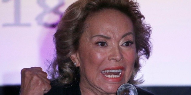  Elba Esther Gordillo apuesta por "nuevos diálogos" con nueva titular de la SEP