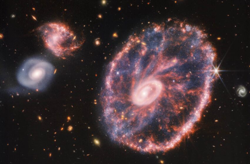  Así se ve la galaxia Rueda de Carro desde el telescopio James Webb