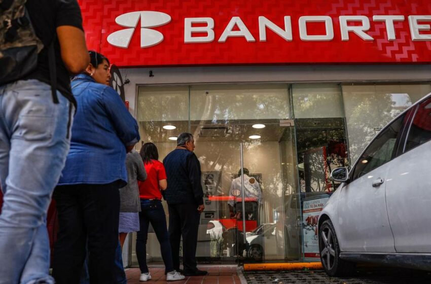  Denuncian presunta filtración de datos de clientes de Banorte; banco niega vulneración