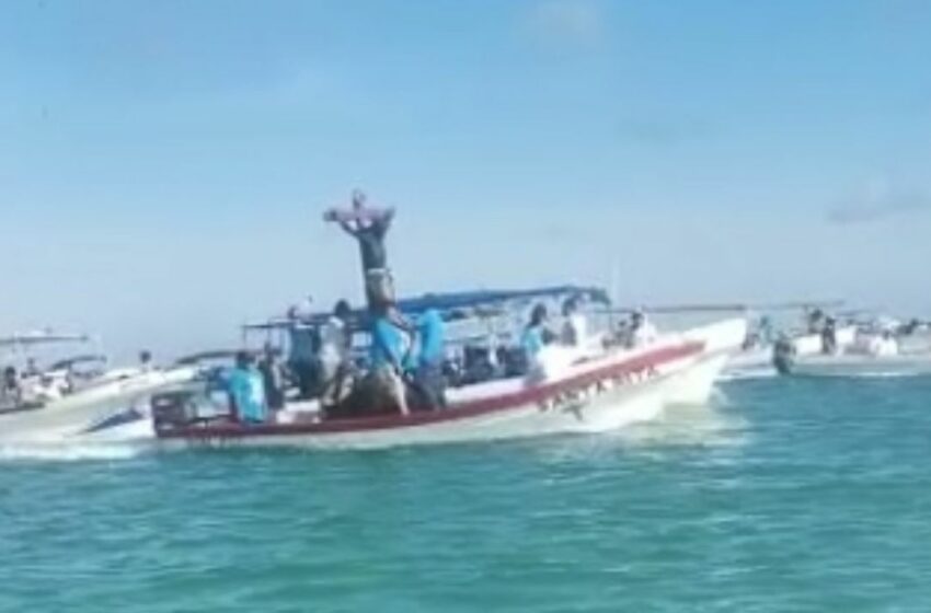  Católicos pasean al Cristo Negro en las costas de Sisal, Yucatán: VIDEO – Poresto.net